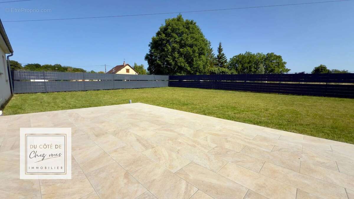 Maison à BREVIANDES