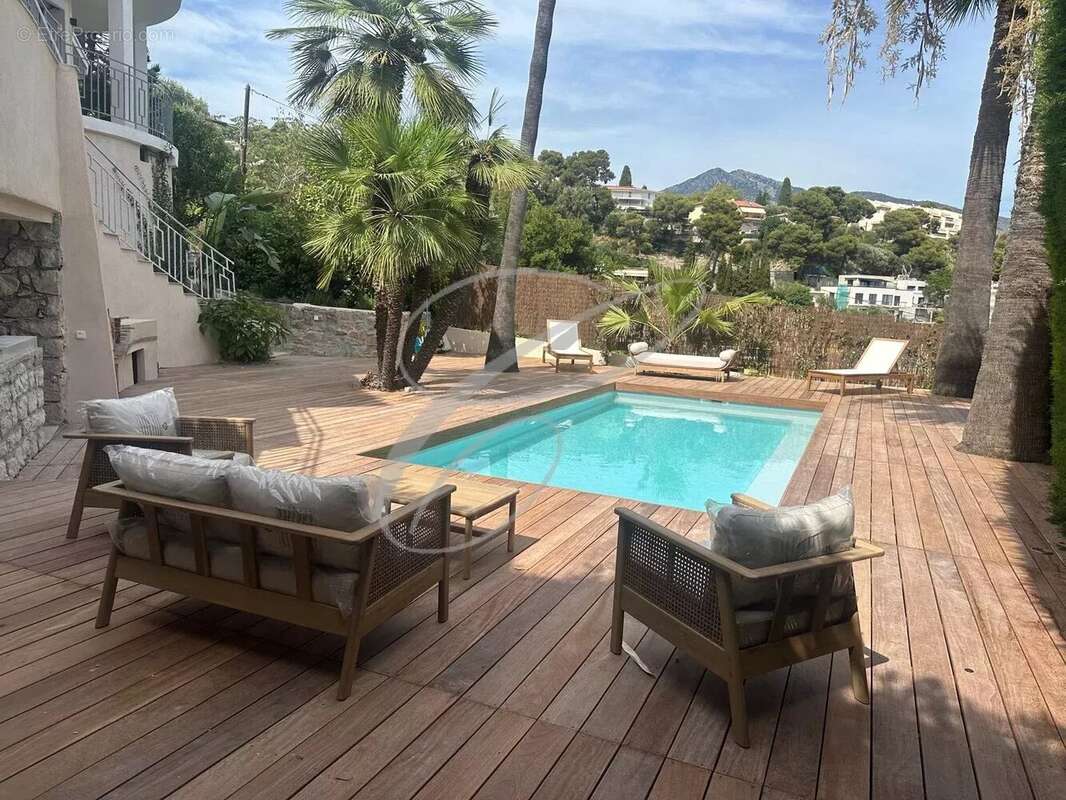 Maison à ROQUEBRUNE-CAP-MARTIN