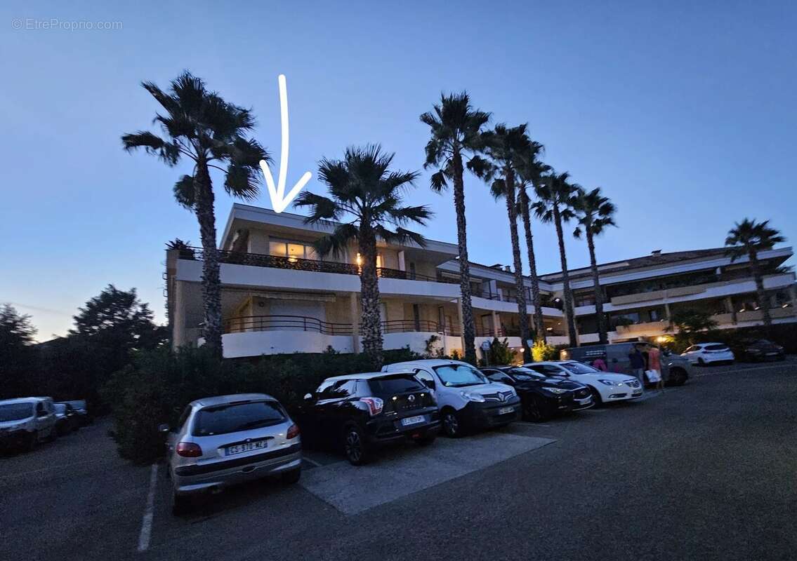 Appartement à SOLLIES-PONT