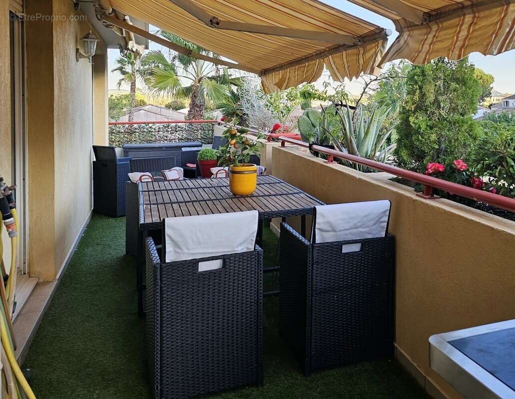 Appartement à SOLLIES-PONT