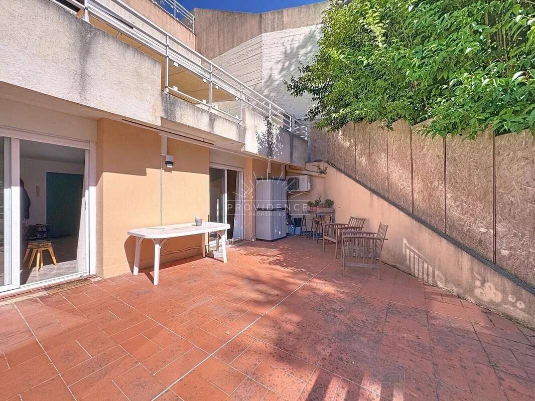 Appartement à LE CANNET