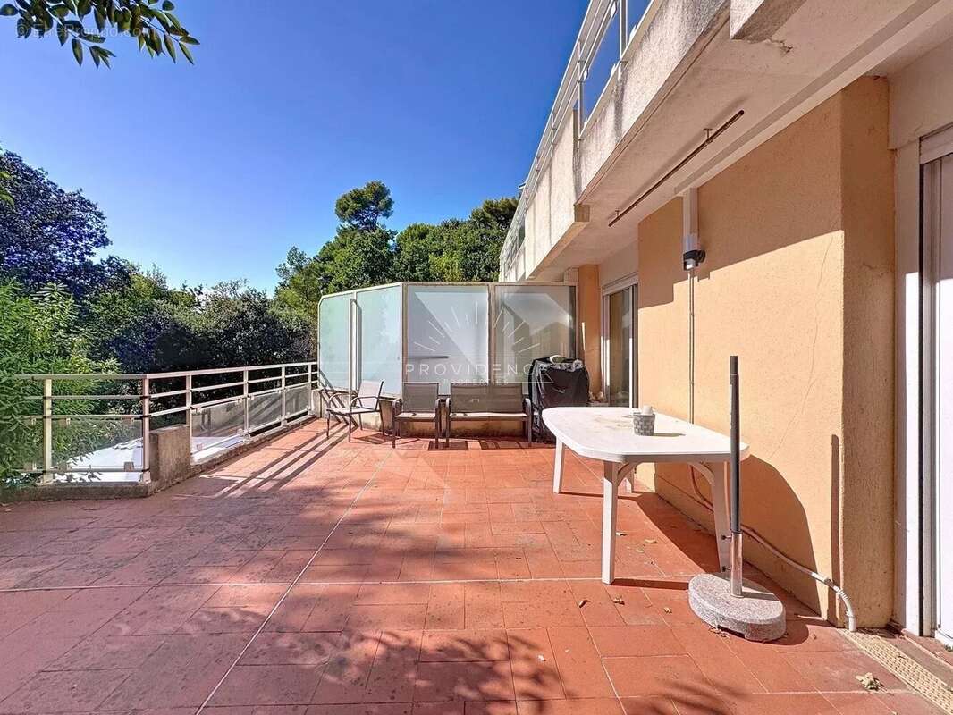 Appartement à LE CANNET