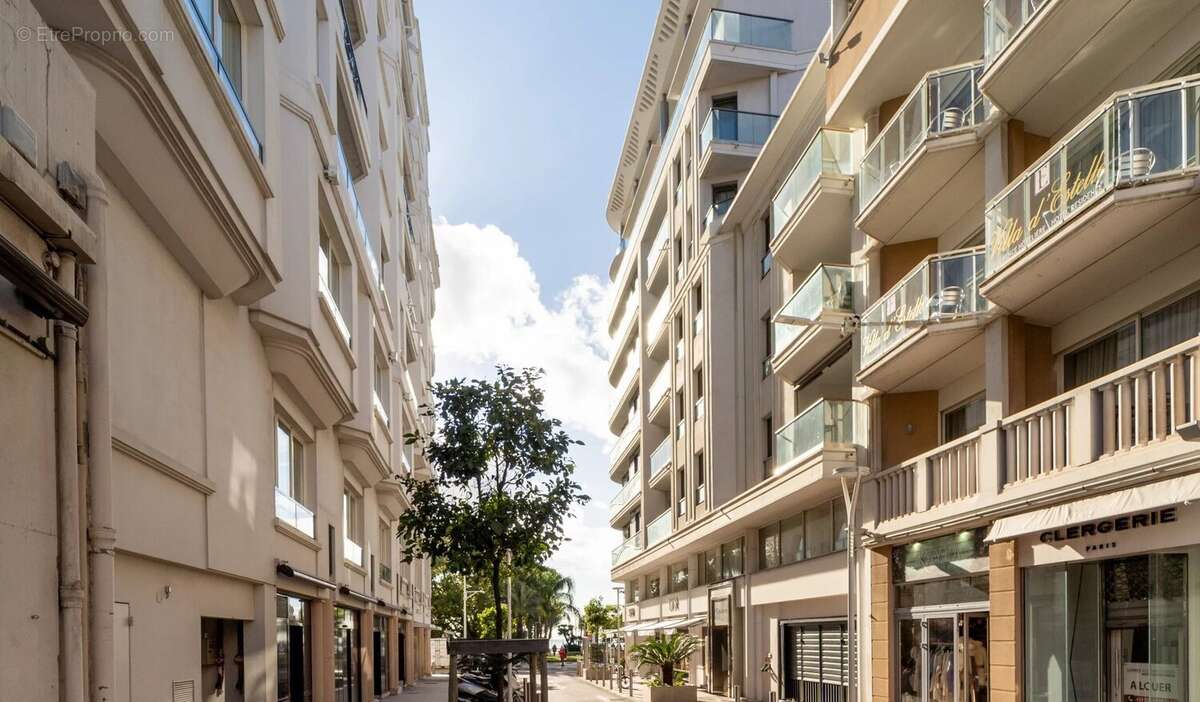 Appartement à CANNES