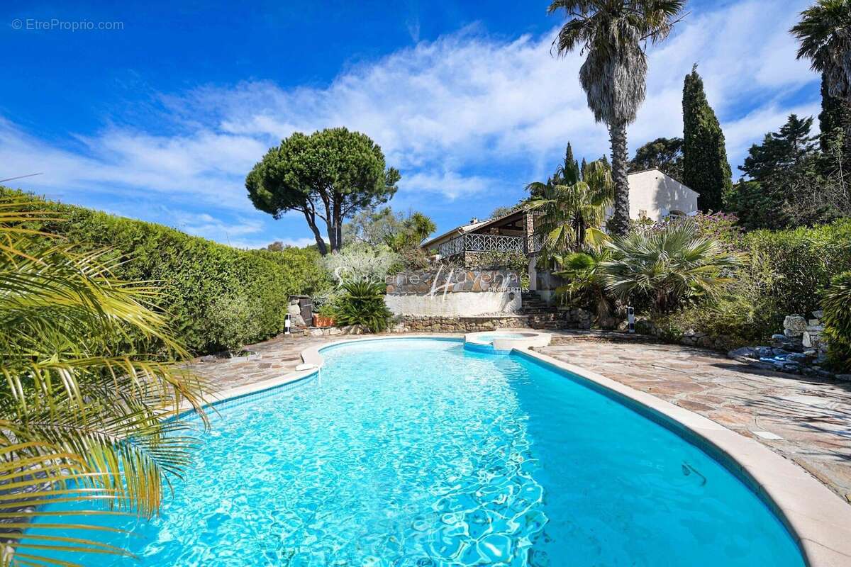 Maison à LA CROIX-VALMER