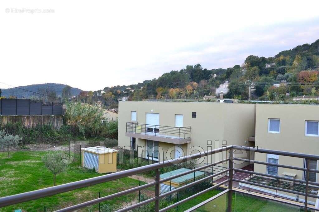 Appartement à LA COLLE-SUR-LOUP