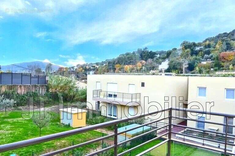 Appartement à LA COLLE-SUR-LOUP