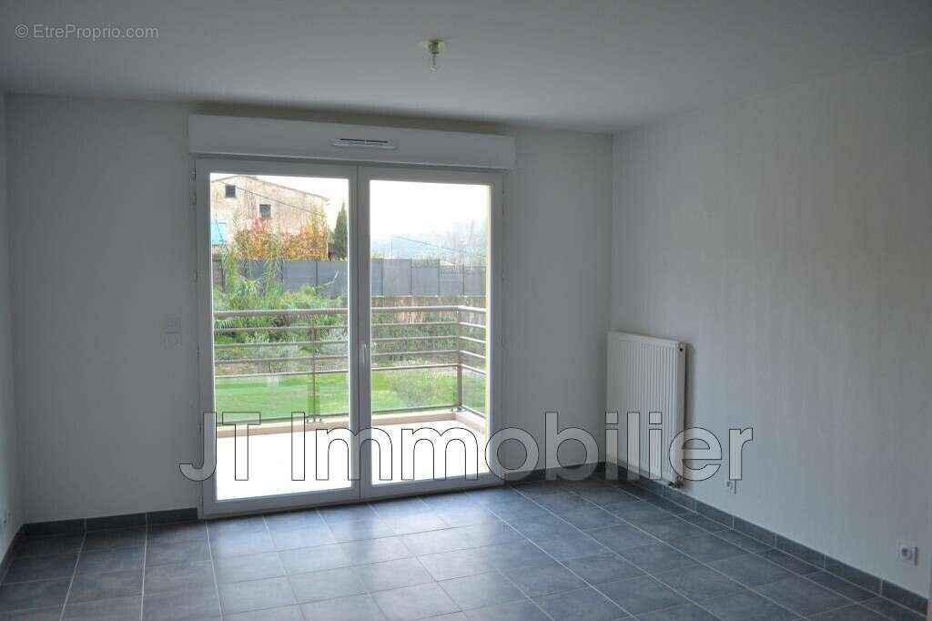 Appartement à LA COLLE-SUR-LOUP