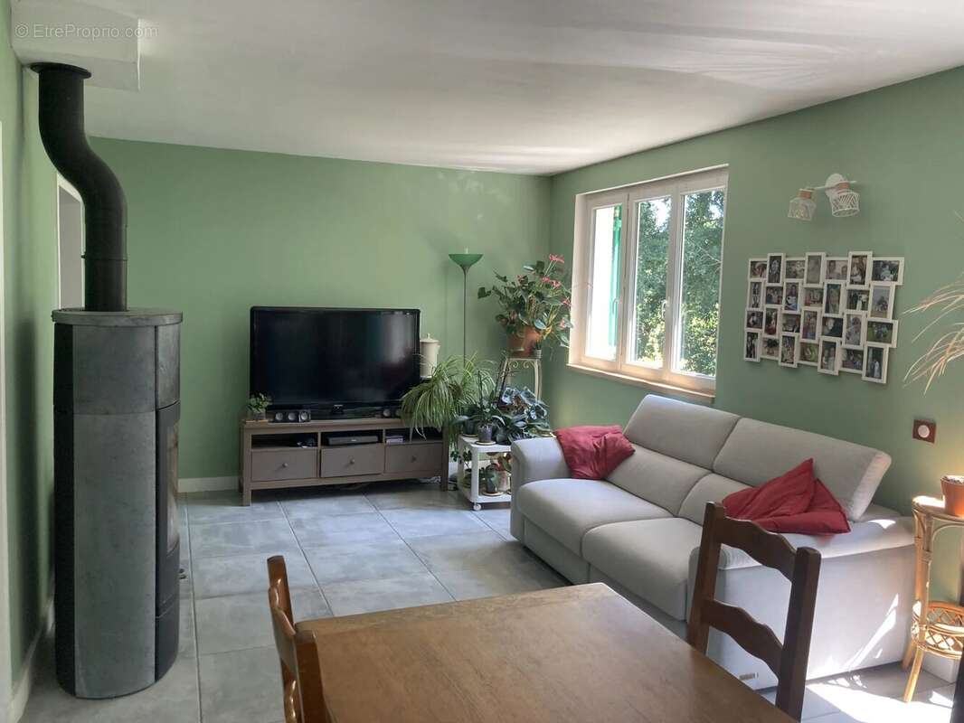 Maison à CONDE-SUR-VESGRE