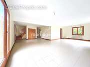 Maison à LE MESNIL-ESNARD