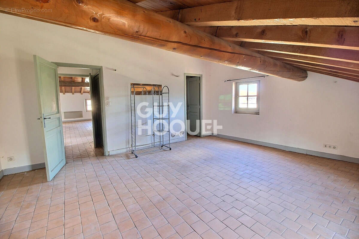 Appartement à BEAUCAIRE