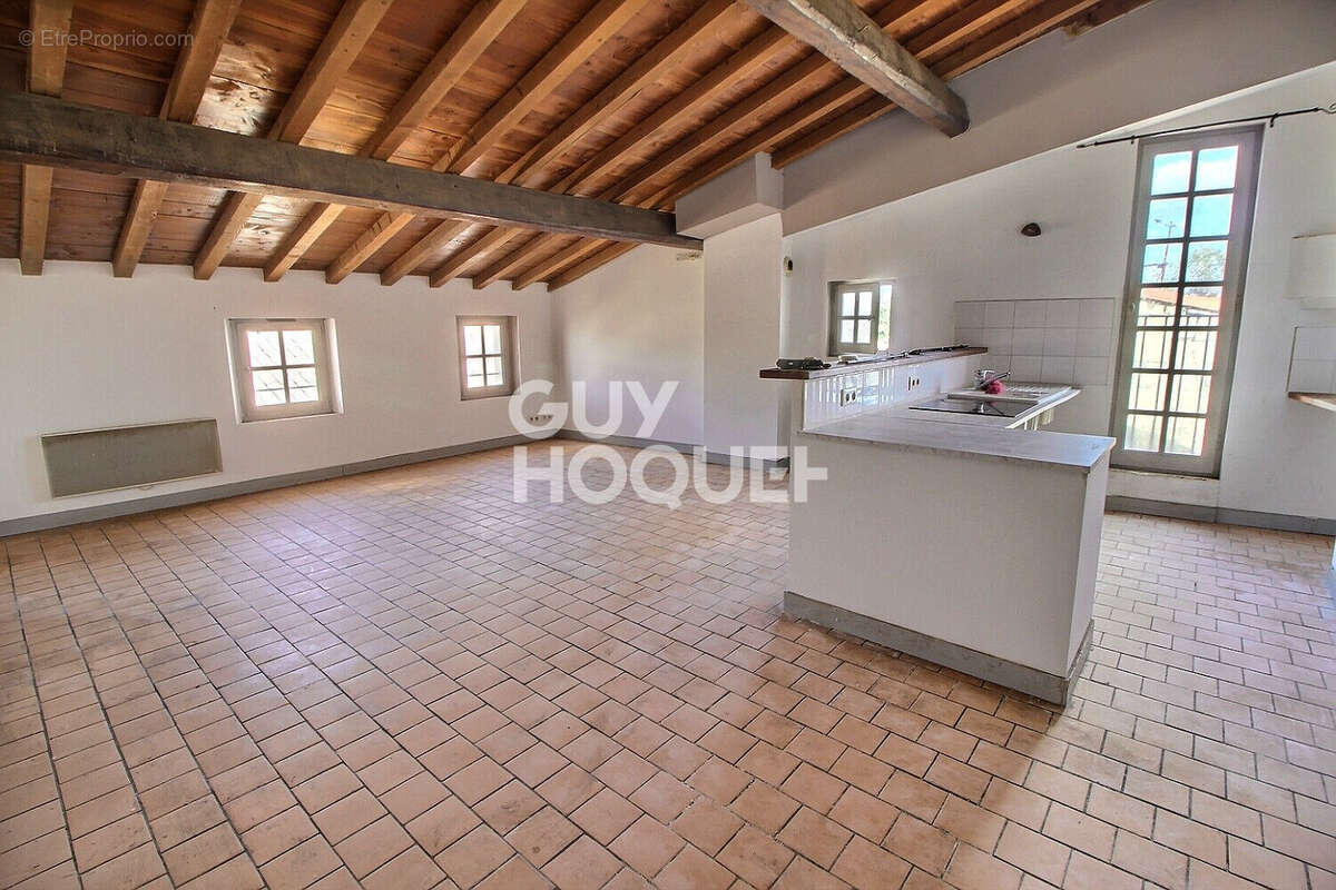 Appartement à BEAUCAIRE