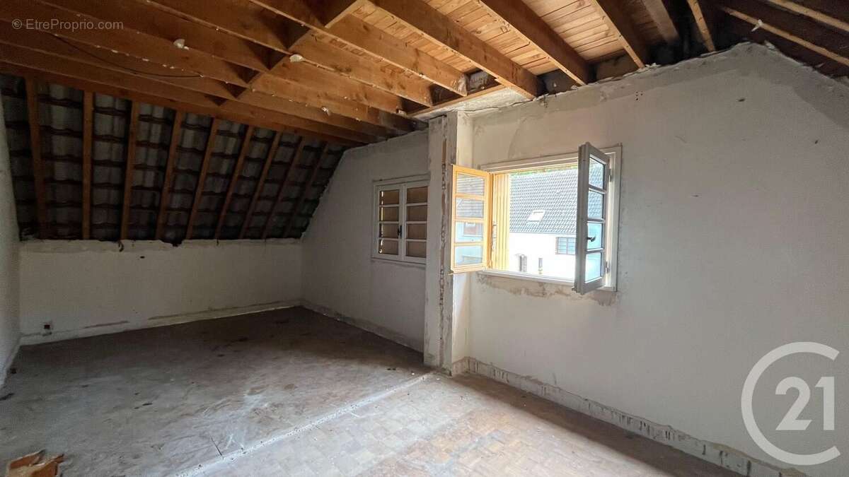 Maison à BRIE-COMTE-ROBERT