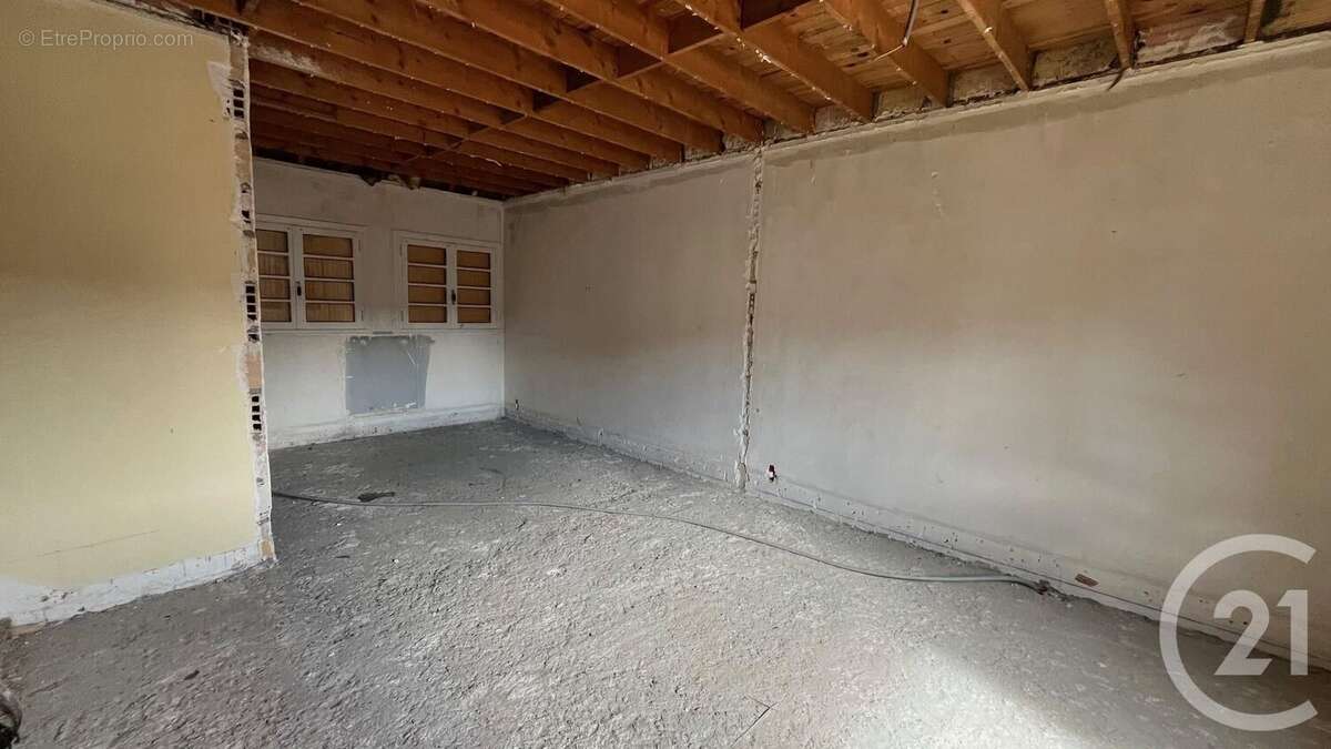 Maison à BRIE-COMTE-ROBERT