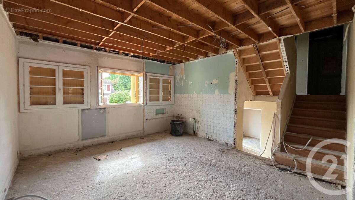 Maison à BRIE-COMTE-ROBERT