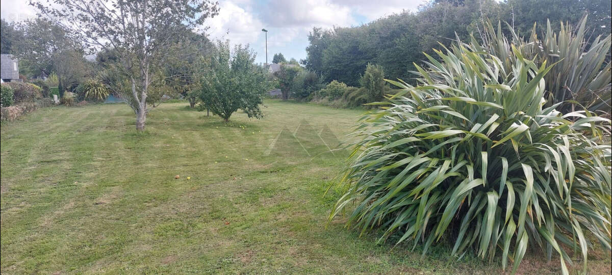 Terrain à GOUESNACH