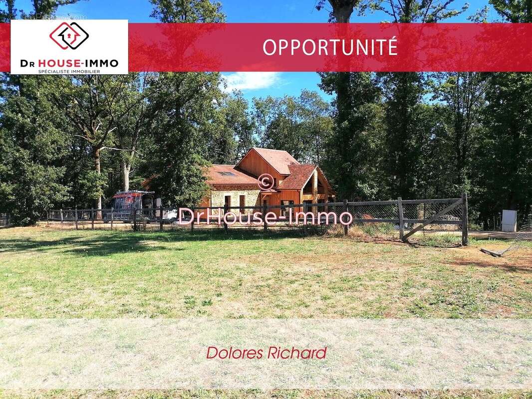 Terrain à PRESSIGNAC-VICQ