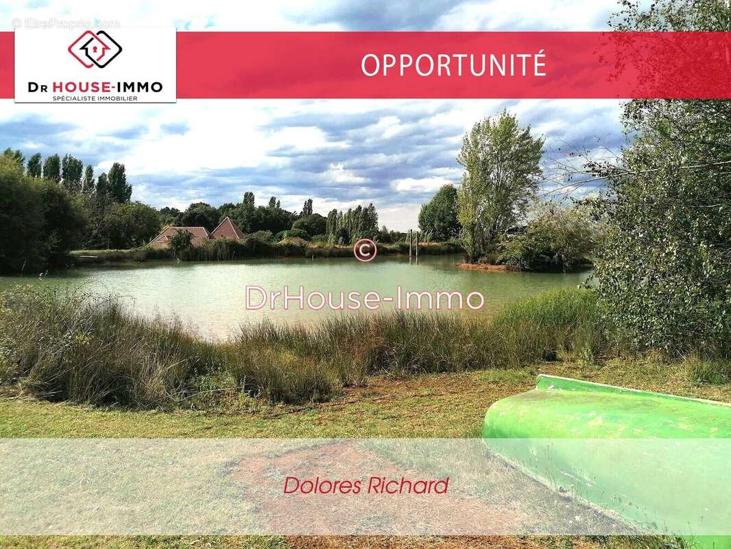 Terrain à PRESSIGNAC-VICQ