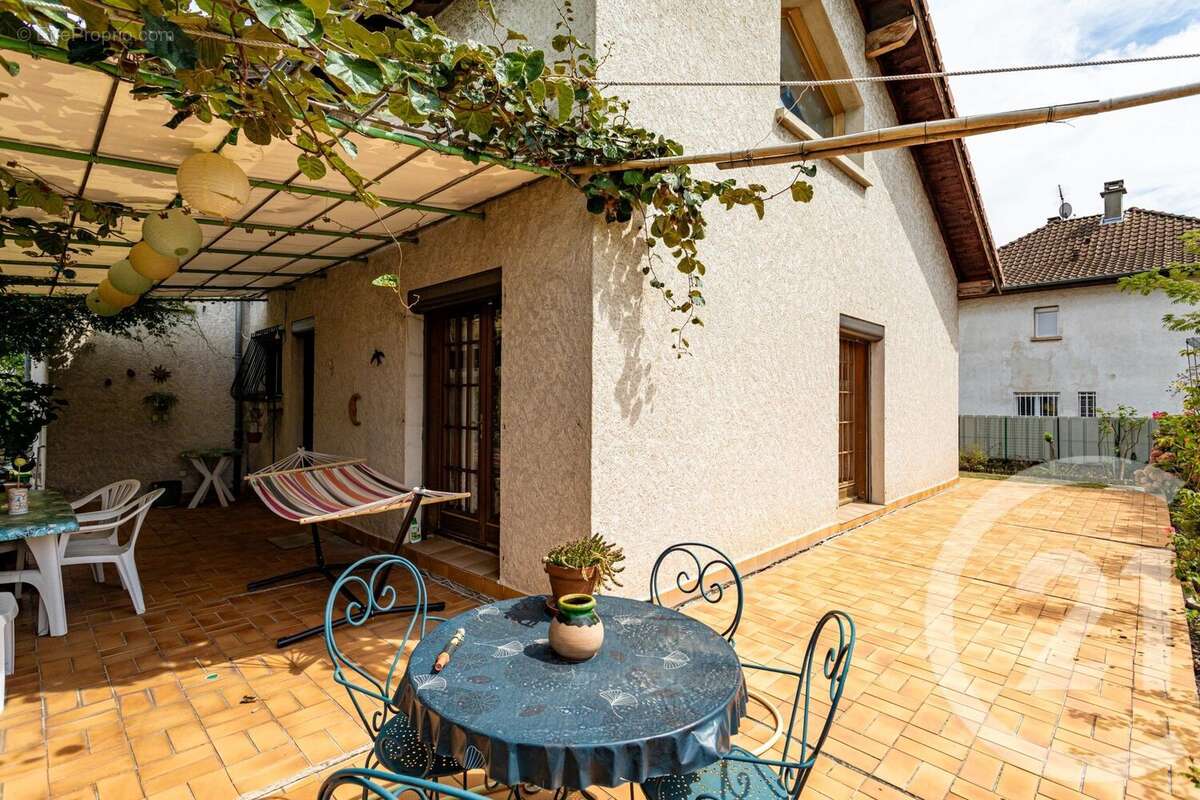 Maison à SAINT-MARTIN-D&#039;HERES