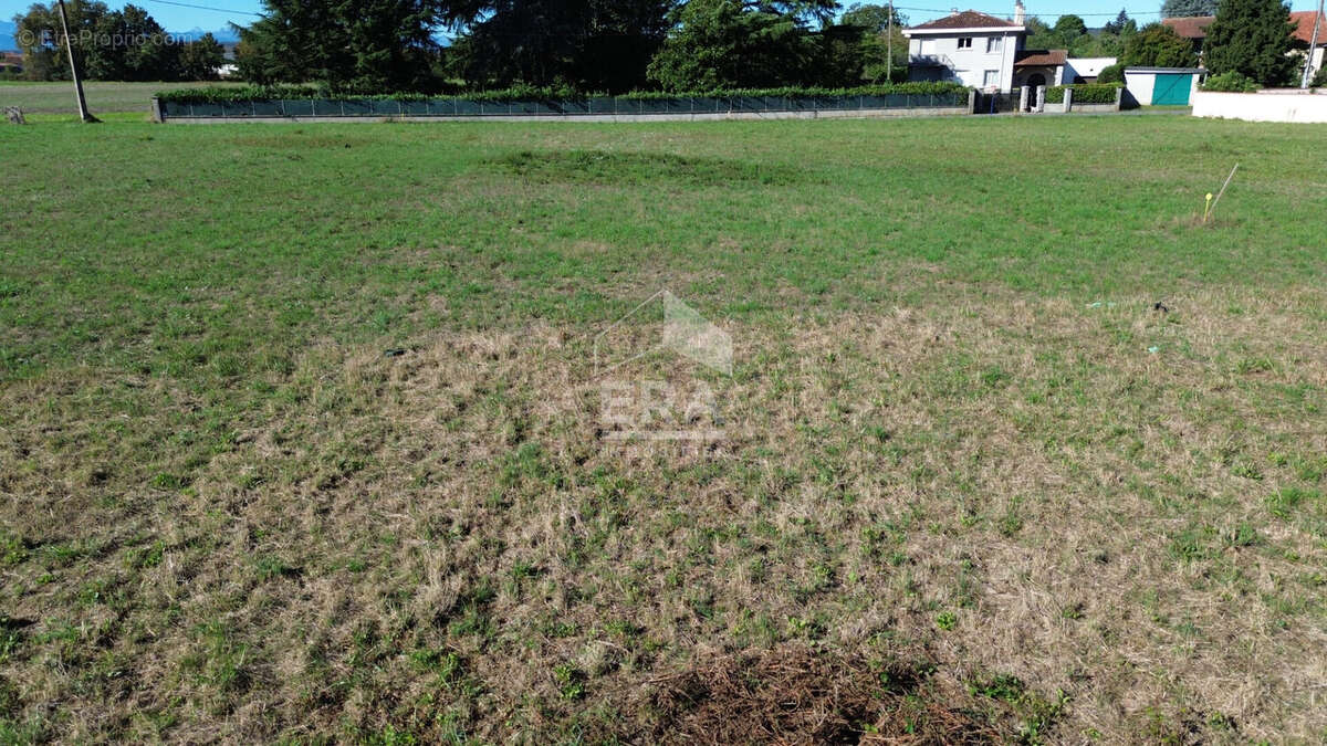 Terrain à VIC-EN-BIGORRE