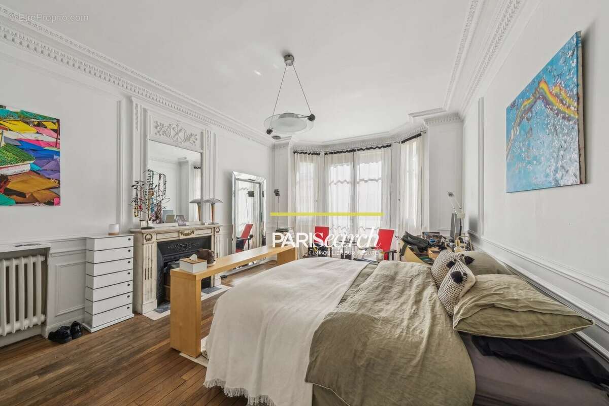 Appartement à PARIS-7E