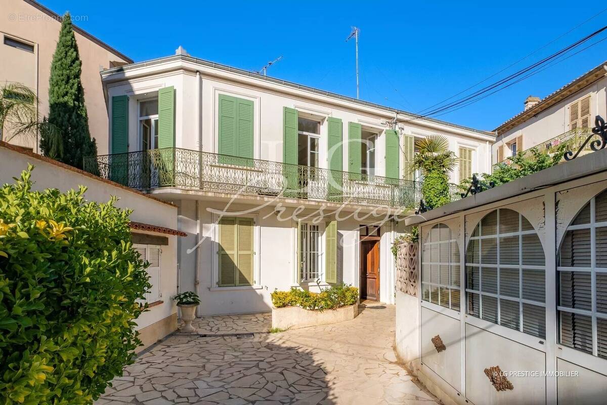 Appartement à CANNES