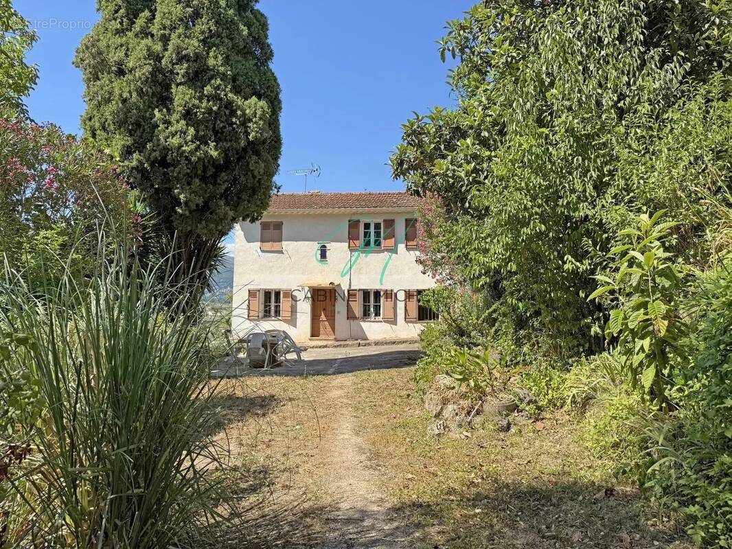 Maison à MOUANS-SARTOUX