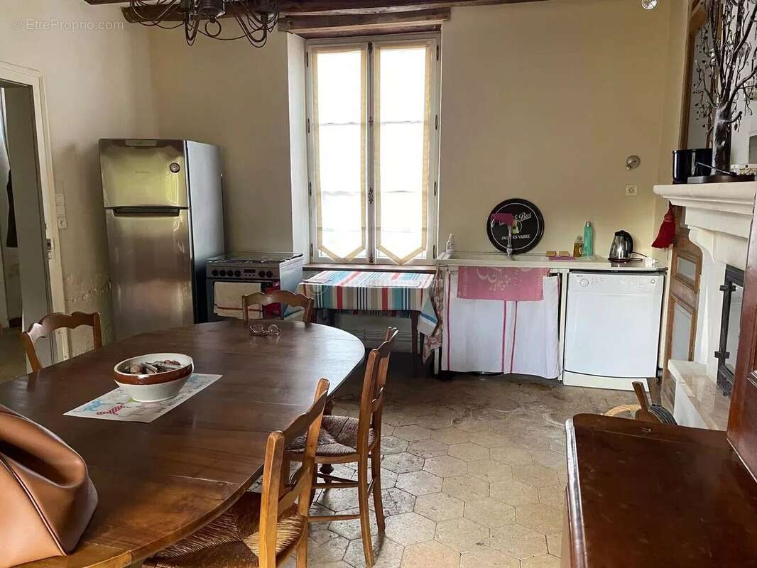 Maison à COURDEMANCHE