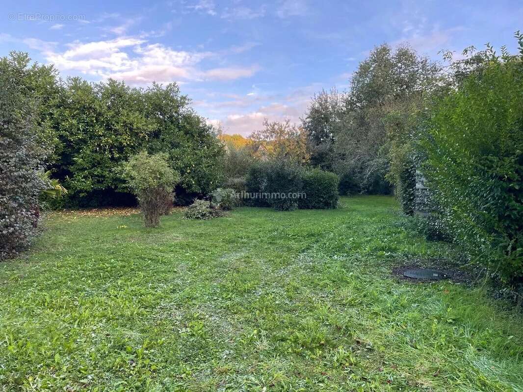 Maison à SAINT-GEORGES-DE-LA-COUEE