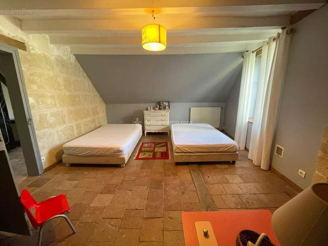 Maison à SAINT-GEORGES-DE-LA-COUEE