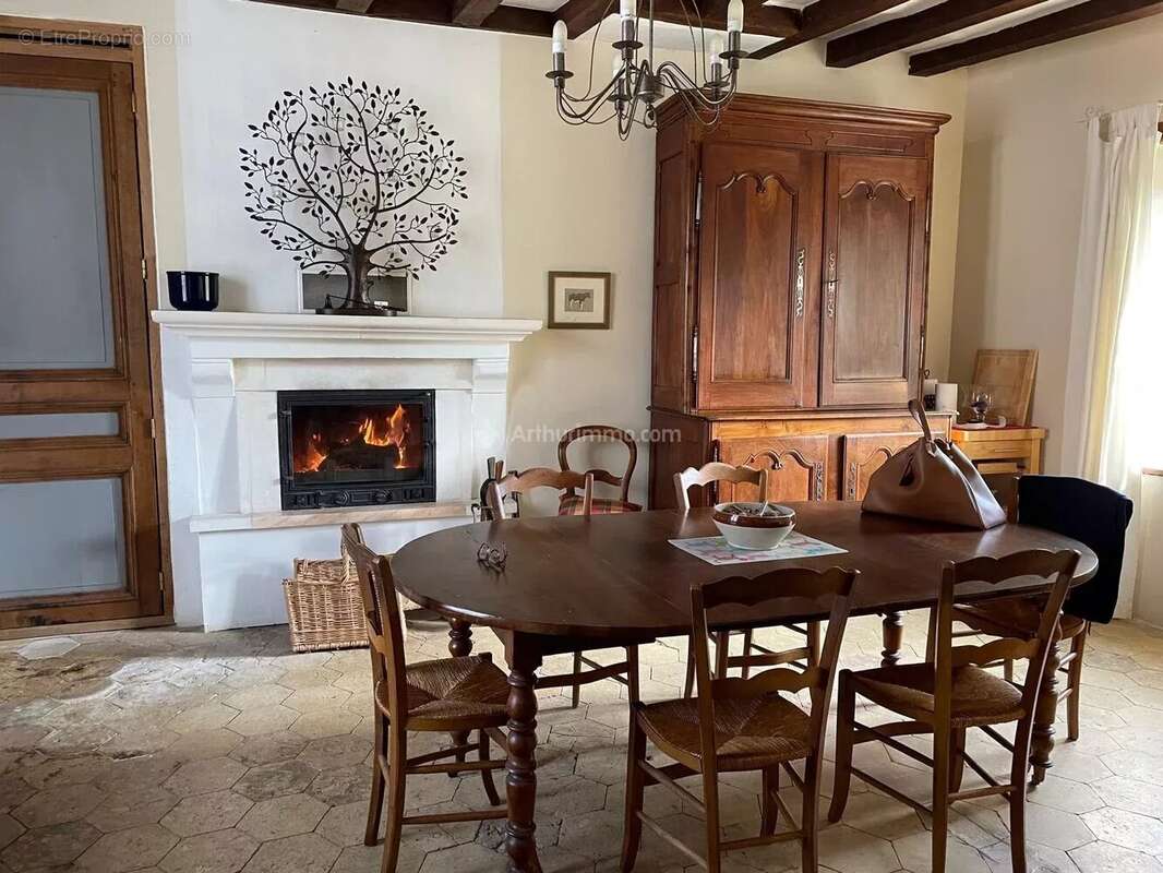 Maison à SAINT-GEORGES-DE-LA-COUEE