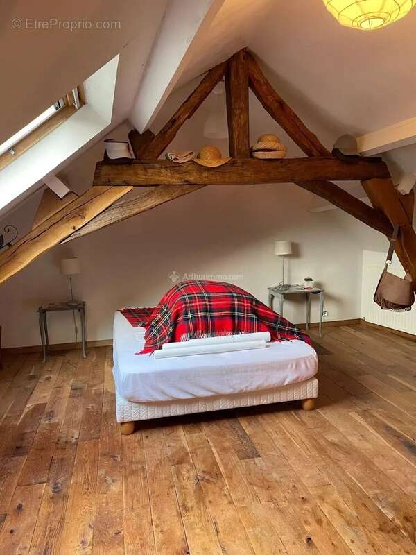 Maison à SAINT-GEORGES-DE-LA-COUEE