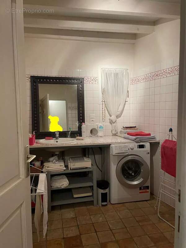 Maison à SAINT-GEORGES-DE-LA-COUEE