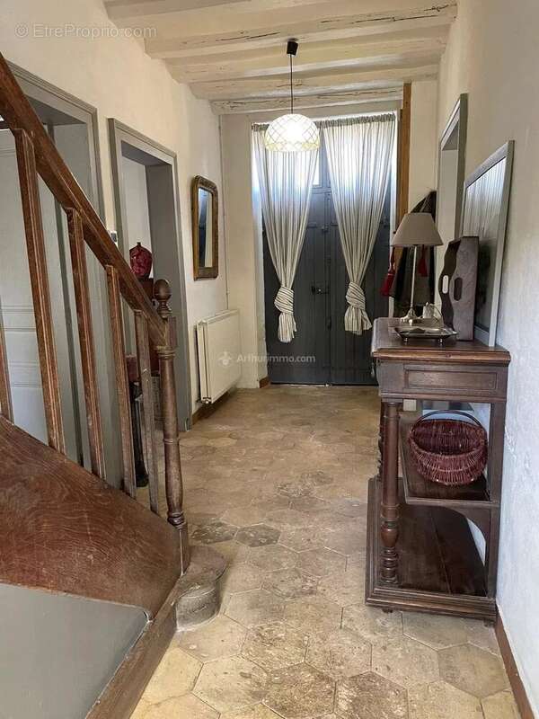 Maison à SAINT-GEORGES-DE-LA-COUEE