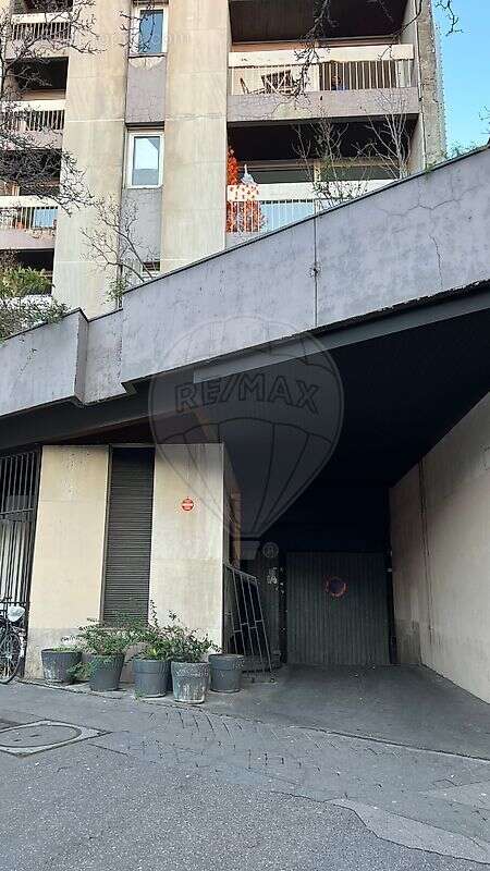 Parking à PARIS-10E