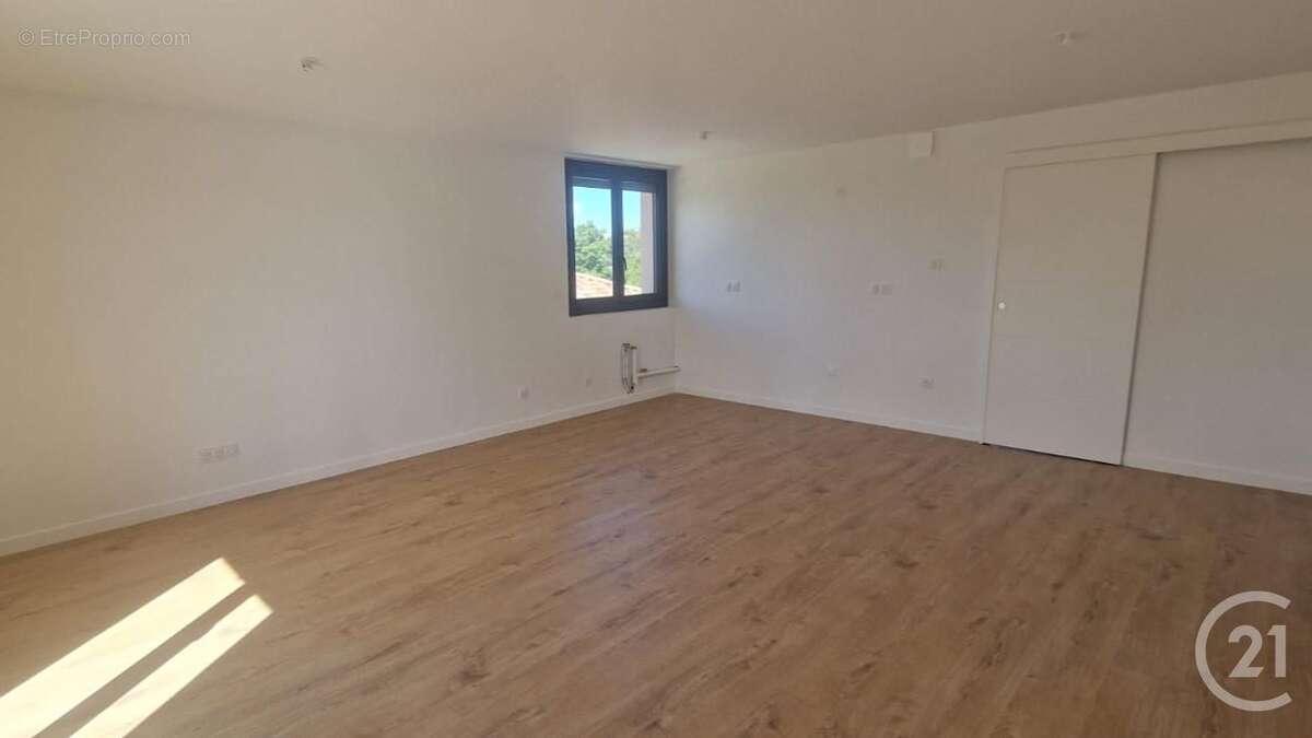 Appartement à QUINCIEUX