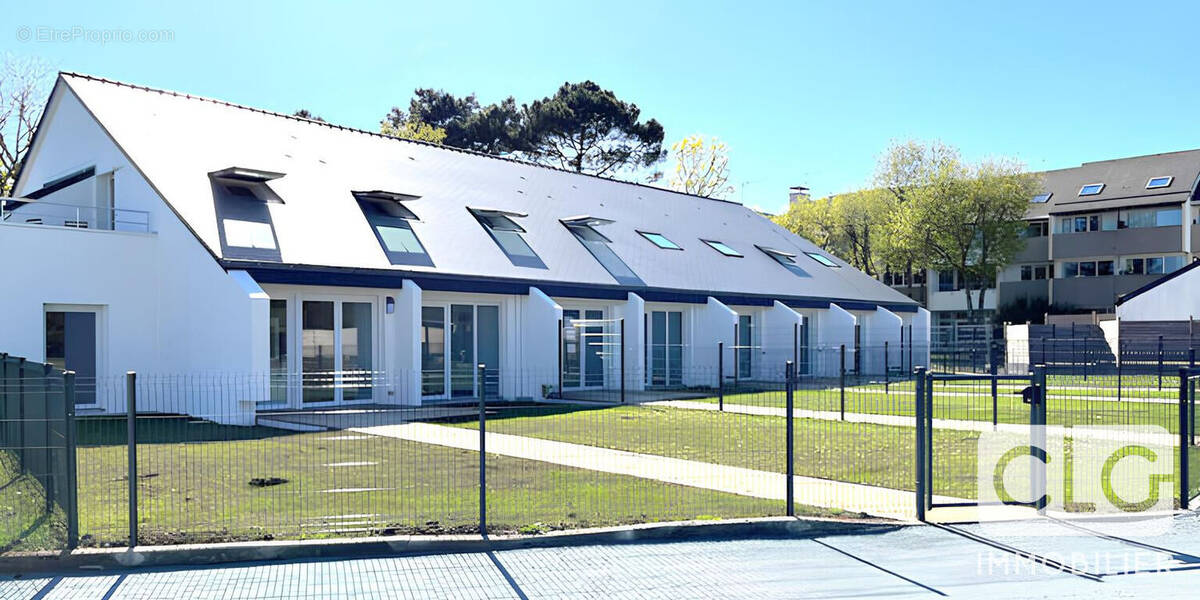 Appartement à COMBRIT