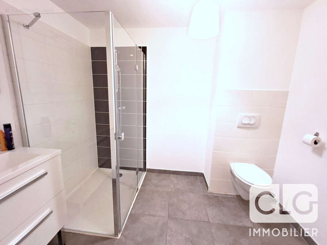 Appartement à COMBRIT