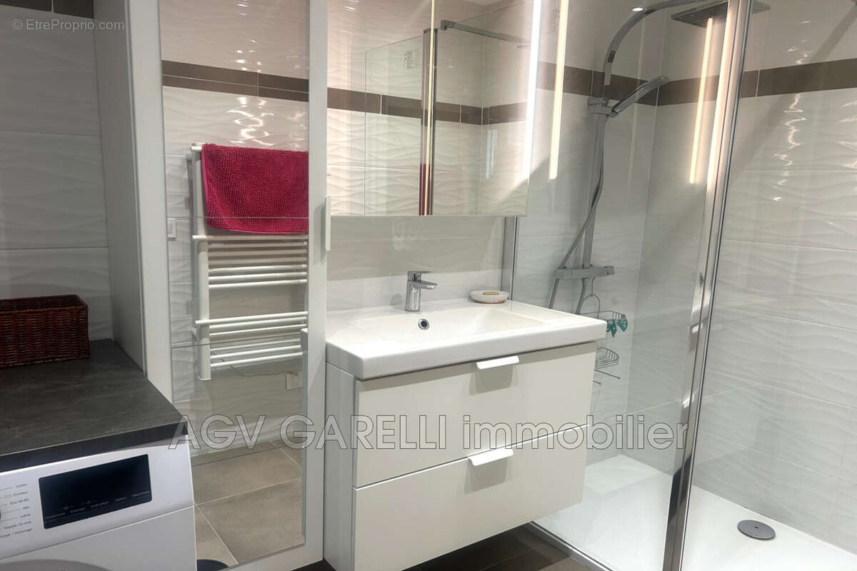 Appartement à HYERES