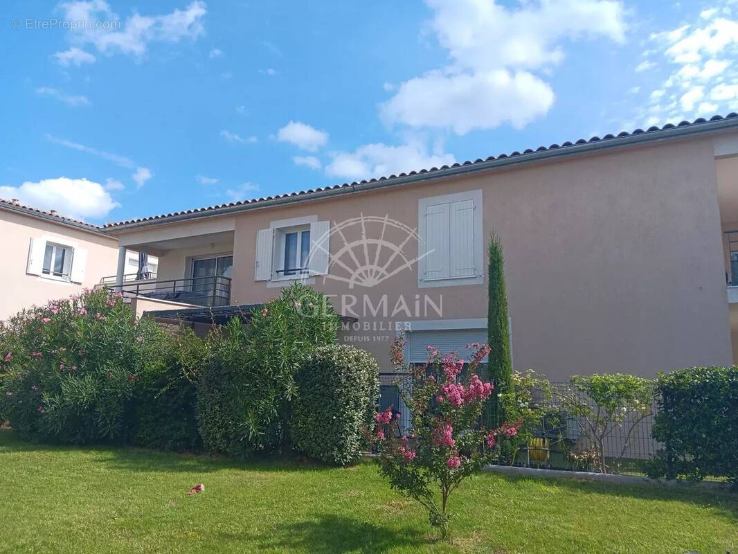 Appartement à LAGNES