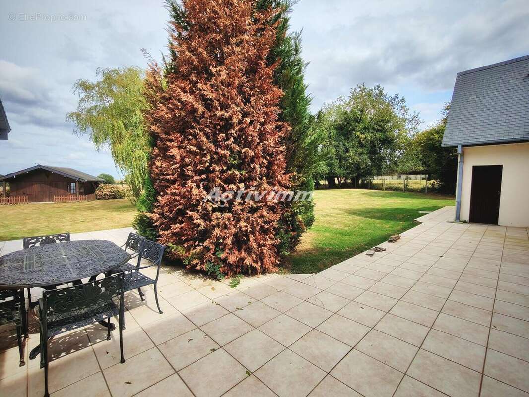 4272 30 - Maison à FLERS