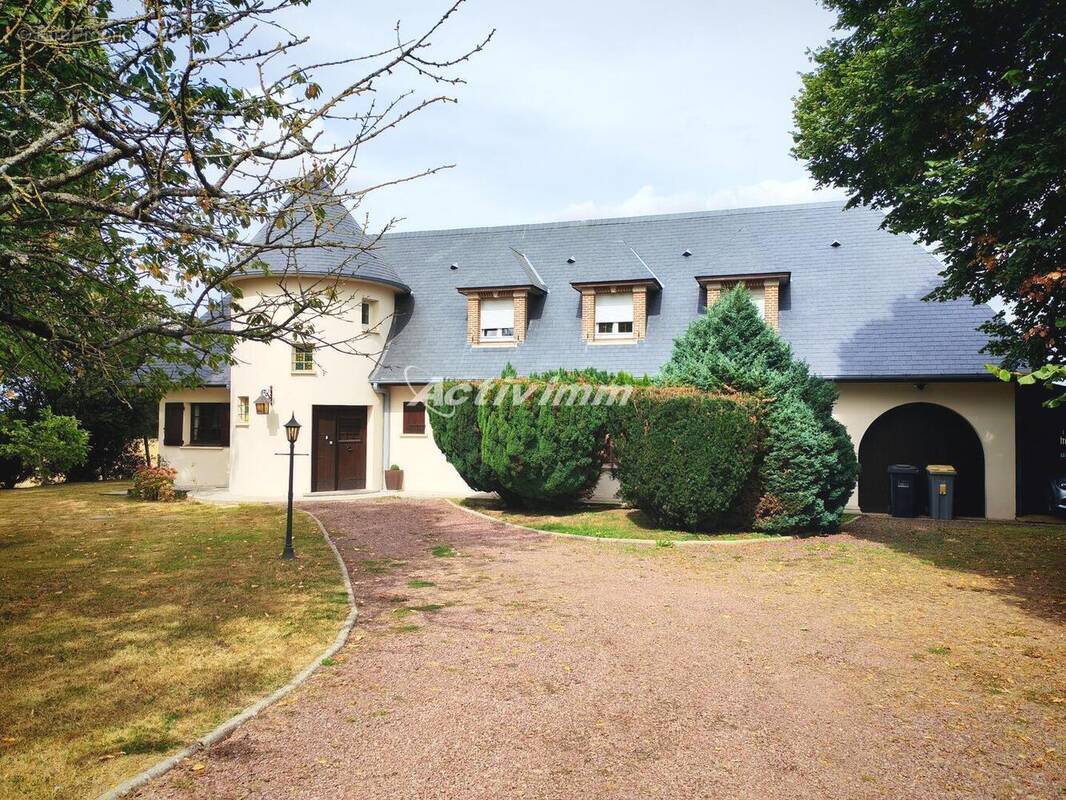 4272 32 - Maison à FLERS