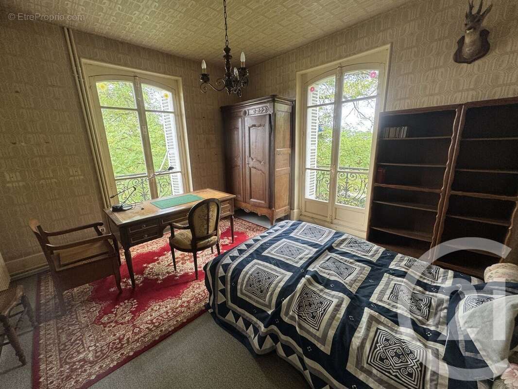 Maison à SAINT-REVERIEN