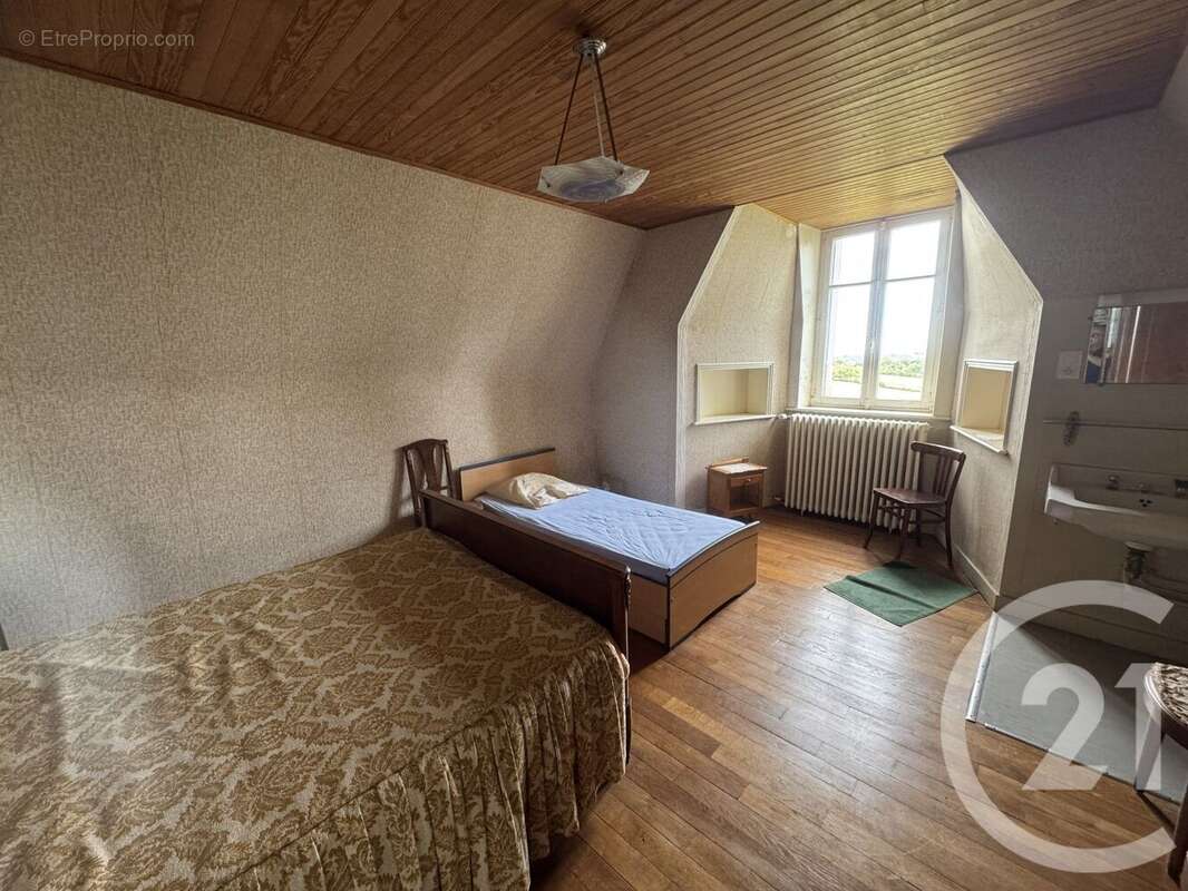 Maison à SAINT-REVERIEN