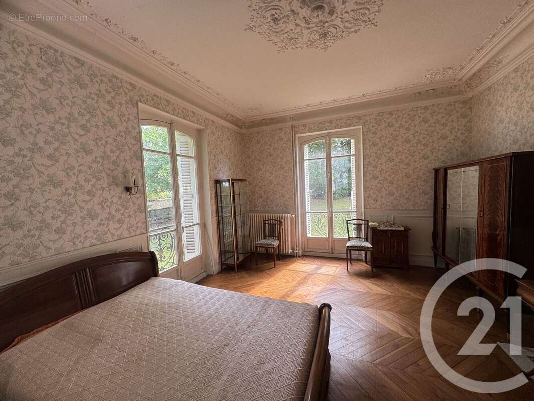 Maison à SAINT-REVERIEN