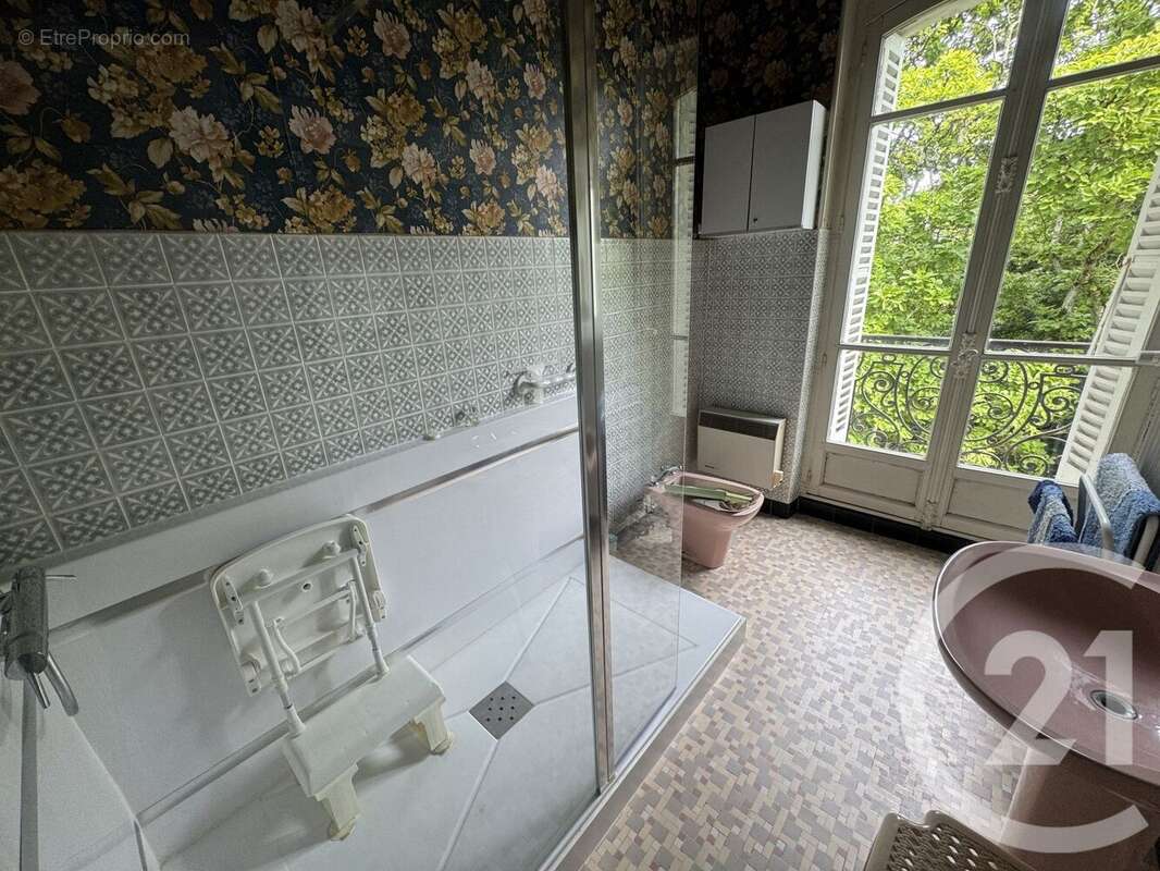 Maison à SAINT-REVERIEN