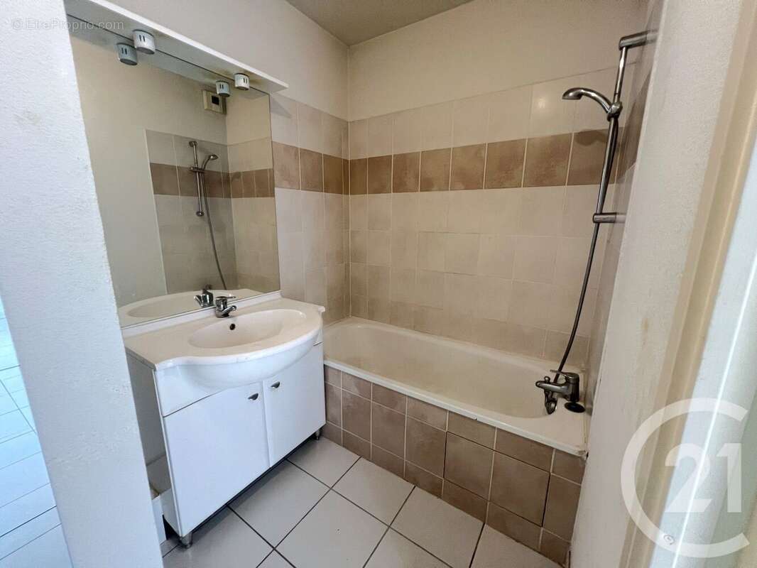 Appartement à ROQUES