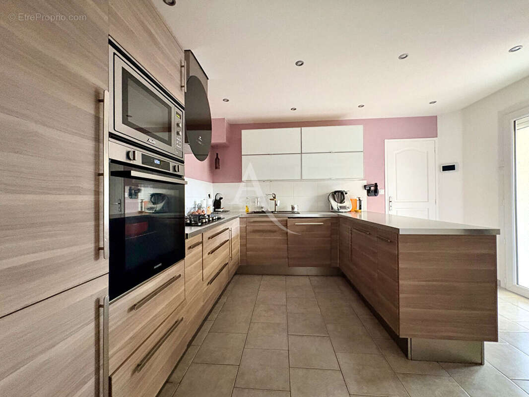 Maison à HEROUVILLE-SAINT-CLAIR