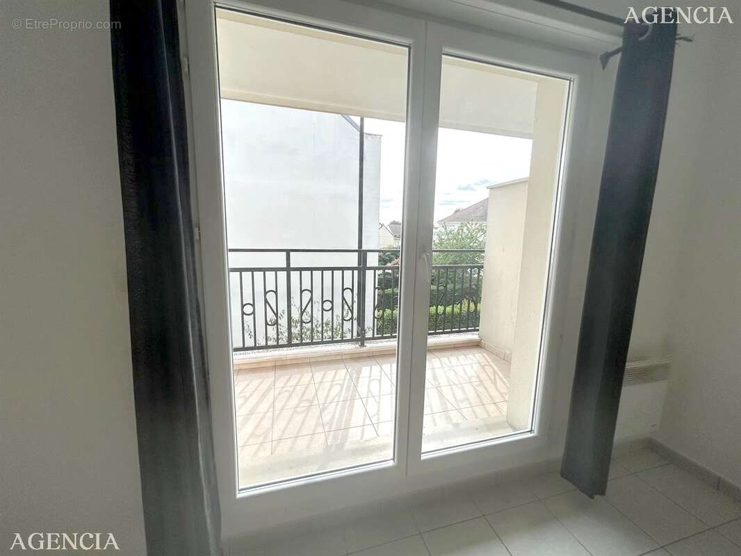 Appartement à PONTAULT-COMBAULT