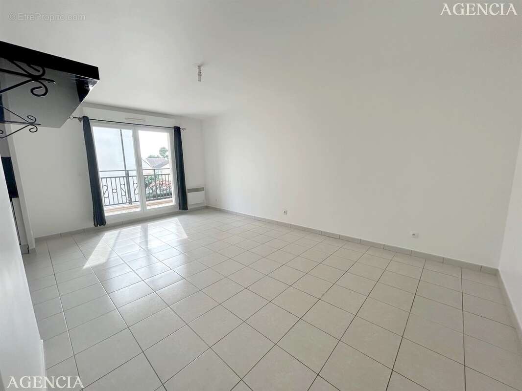 Appartement à PONTAULT-COMBAULT