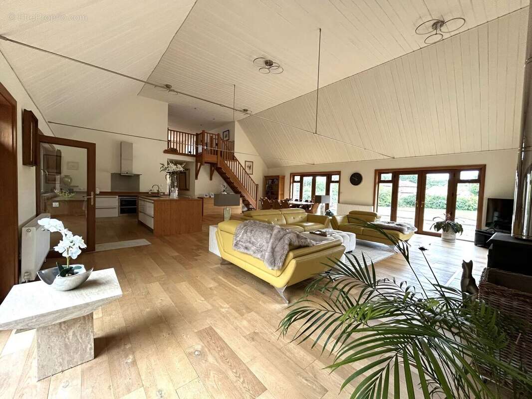 Maison à SAINT-ROMAIN